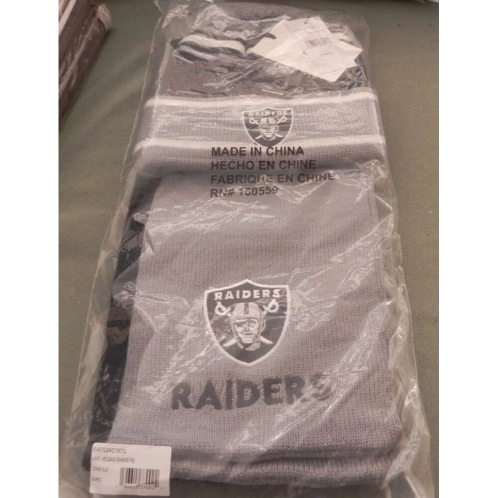 🏈 WEAR by Erin Andrews Raiders Beanie & Scarf Set (NWT)